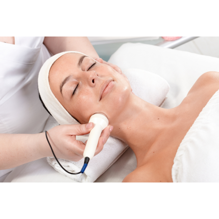 Power C+ Brightening Facial (SKEYNDOR)